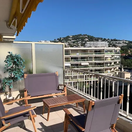 Apartment Art-deco Au Coeur De Palm Beach Cannes